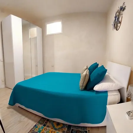 La Casa Al Porto Apartment *